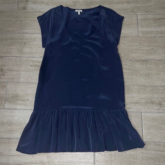 Joie Dresses & Skirts - Joie silk navy blue dress